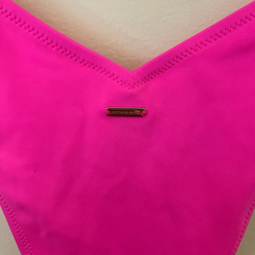 Victoria's Secret Bright Pink Bikini Bottoms Size Medium - Picture 2 of 6
